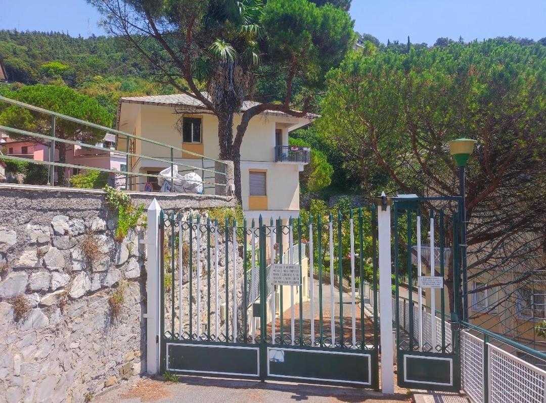 Forti Genova-Free Parking Castellaccio Apartment Eksteriør billede